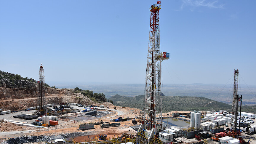 Gabar’da günlük petrol üretimi 83 bin 300 varille rekor kırdı