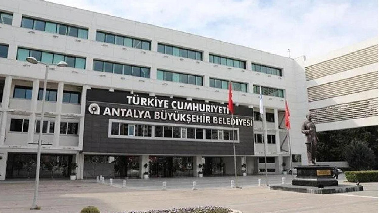 Antalya Büyükşehir soruşturmasında iki kişi yeniden gözaltında