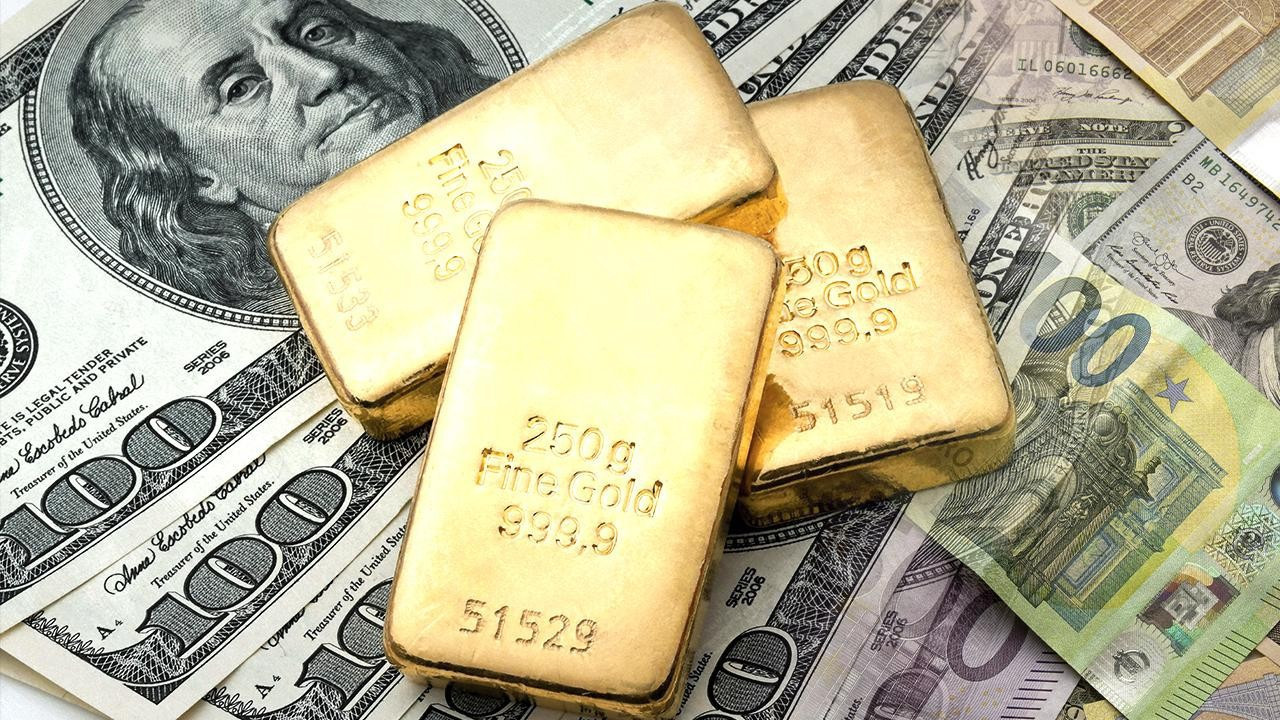 Zayıf ABD verisi doları vurdu, altın ve euroyu yükseltti