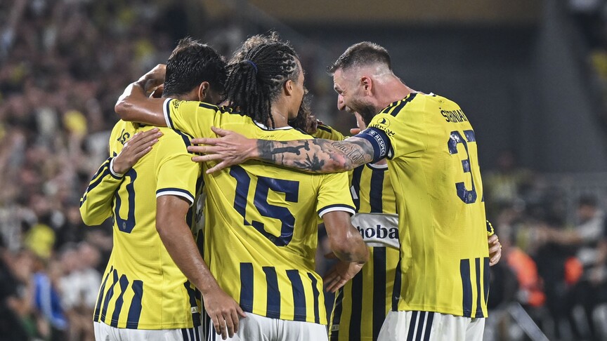 Fenerbahçe Şampiyonlar Ligi play-off turu için sahaya çıkıyor