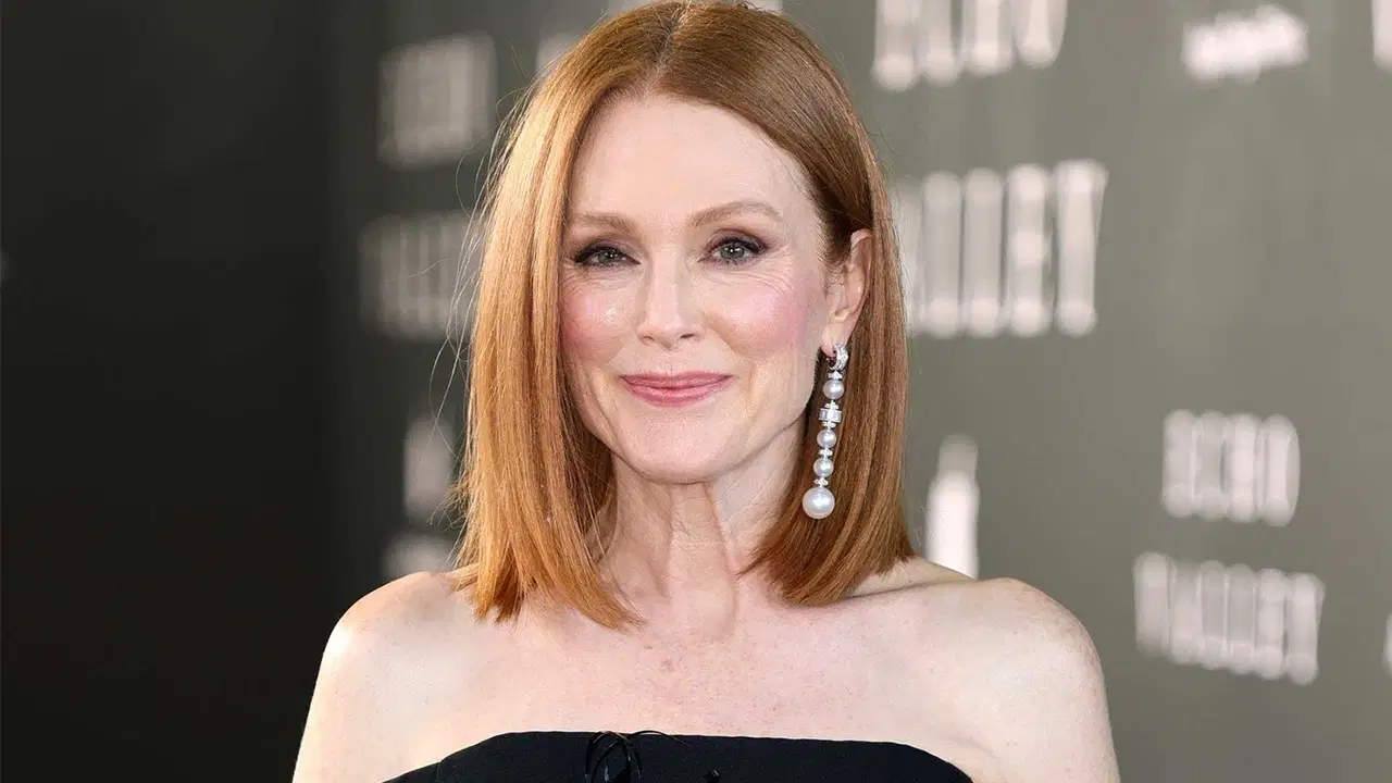Julianne Moore 20 yıl sonra sahneye dönüyor