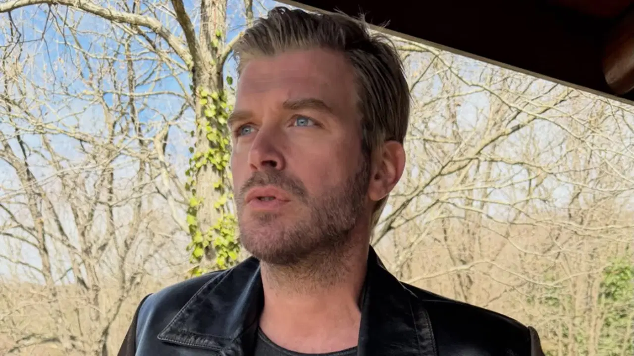 Kıvanç Tatlıtuğ’dan sosyal medya hamlesi