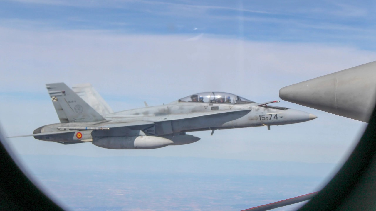 F-18’ler Romanya’da İHA düşürdü