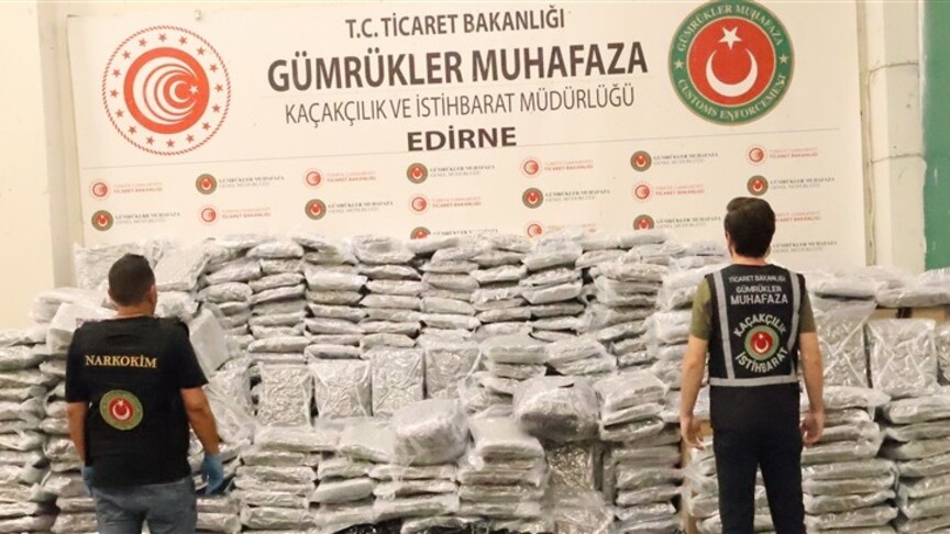 Kapıkule Sınır Kapısı'nda 810 Kilogram Esrar Ele Geçirildi