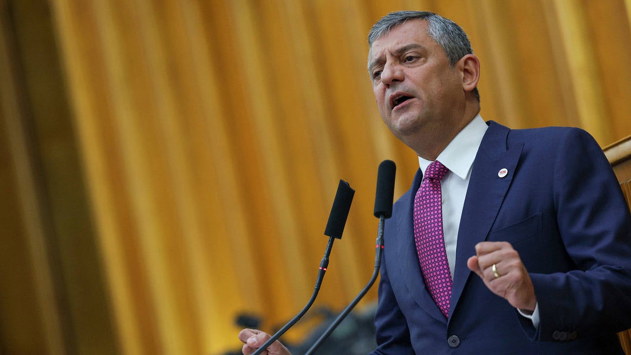 Özgür Özel İBB Davası için Silivri’de: ‘Umudumuz hukuksuzluğun bugün giderilmesi’