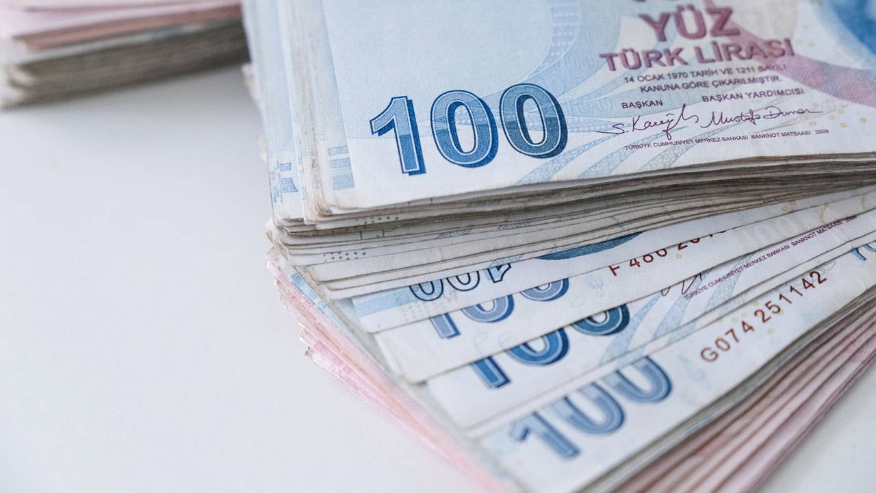 Hazine 101,7 milyar lira borçlandı, yüzde 42 faiz ödeyecek