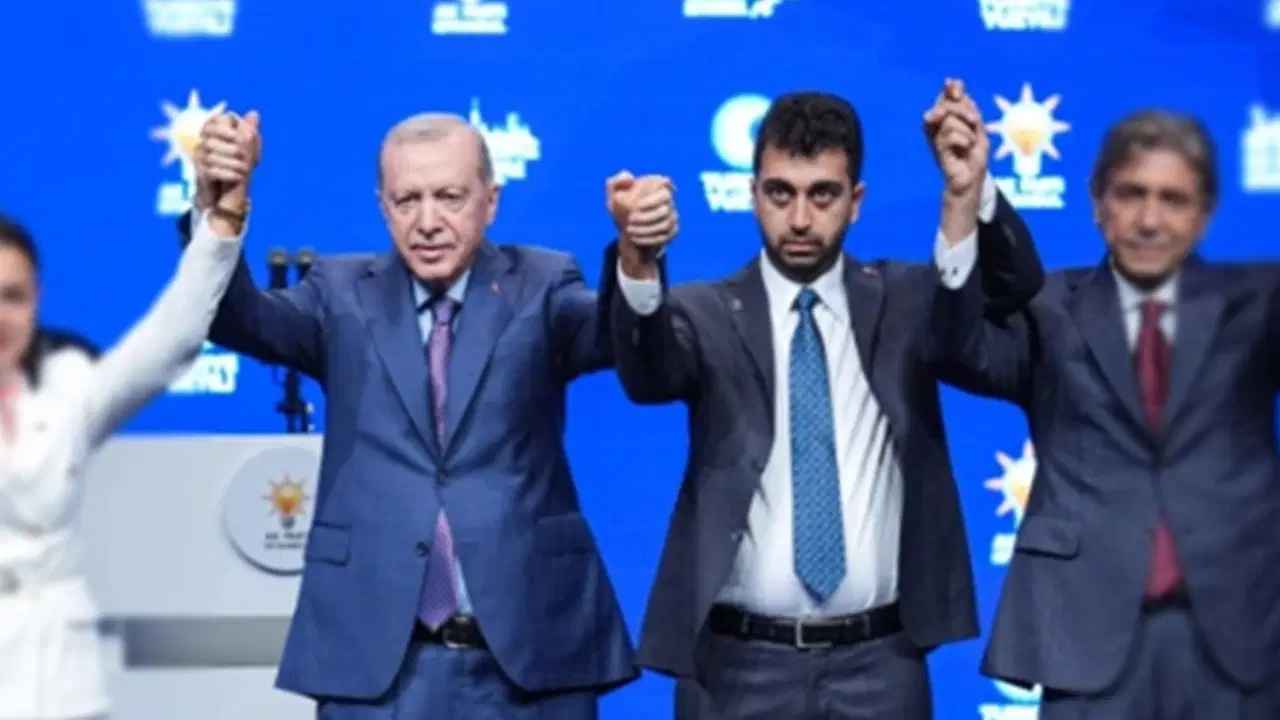 ‘AK Parti’ye geçecek’ haberine gönderdiği tekzip rozet taktıktan sonra geldi
