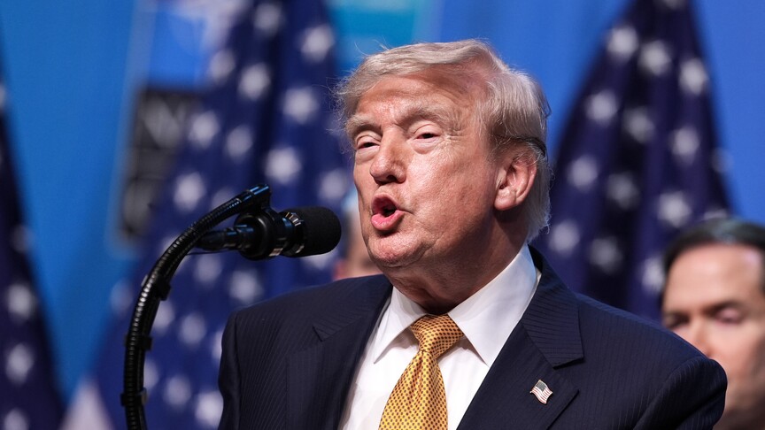 Trump, İran’a ambargoları genişletiyor