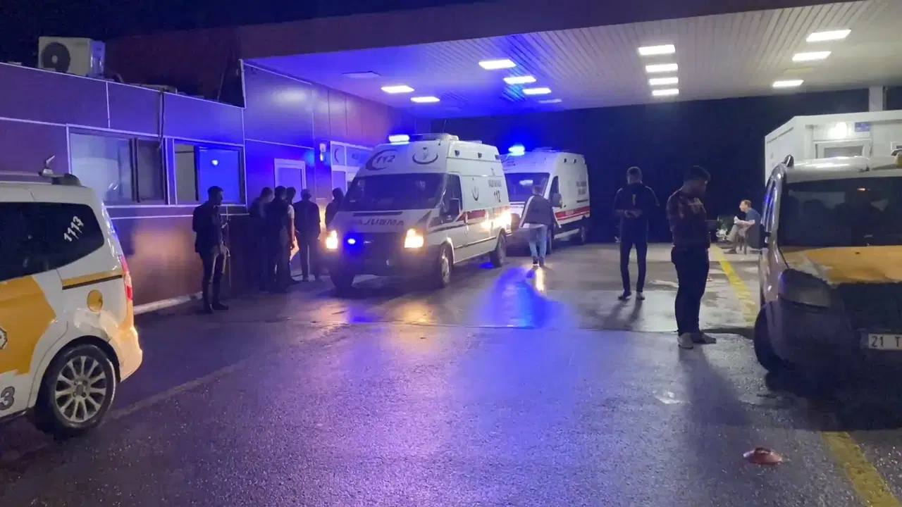 Restoranda savaş: İki ölü, çok sayıda yaralı var
