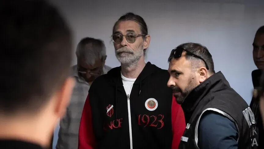 Erdal Beşikçioğlu, Kılıçdaroğlu’na uyuşturucu testi için böyle demiş: ‘İkram ediyorlar, kıramıyorum’