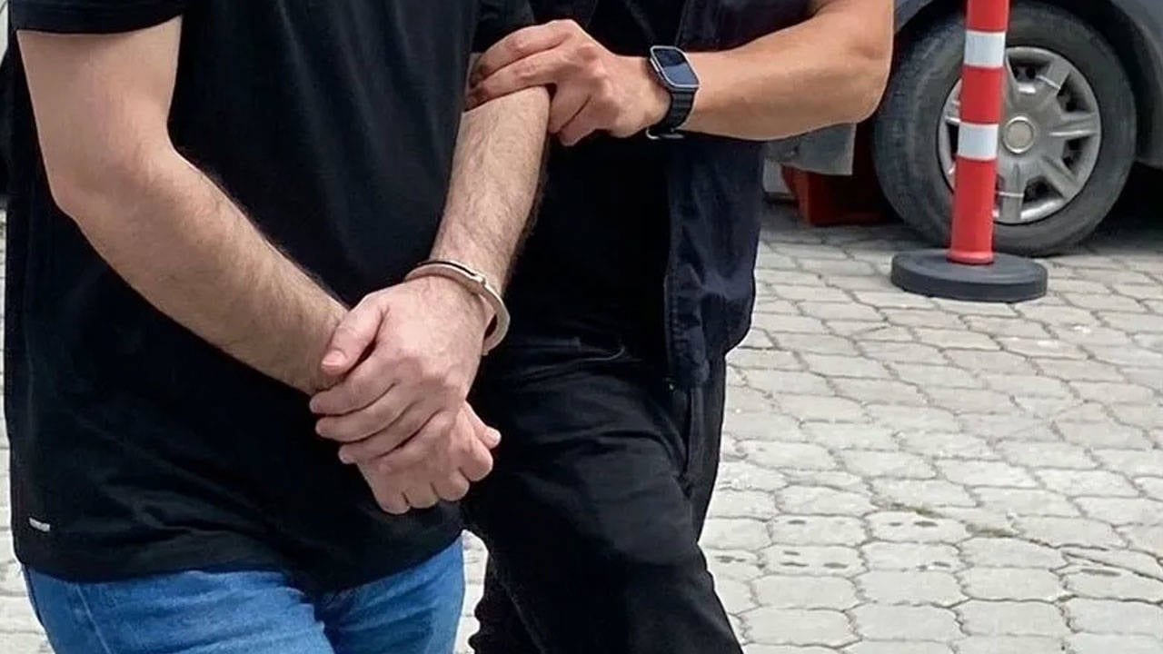 İki ilde silah kaçakçılığı operasyonu: 13 gözaltı