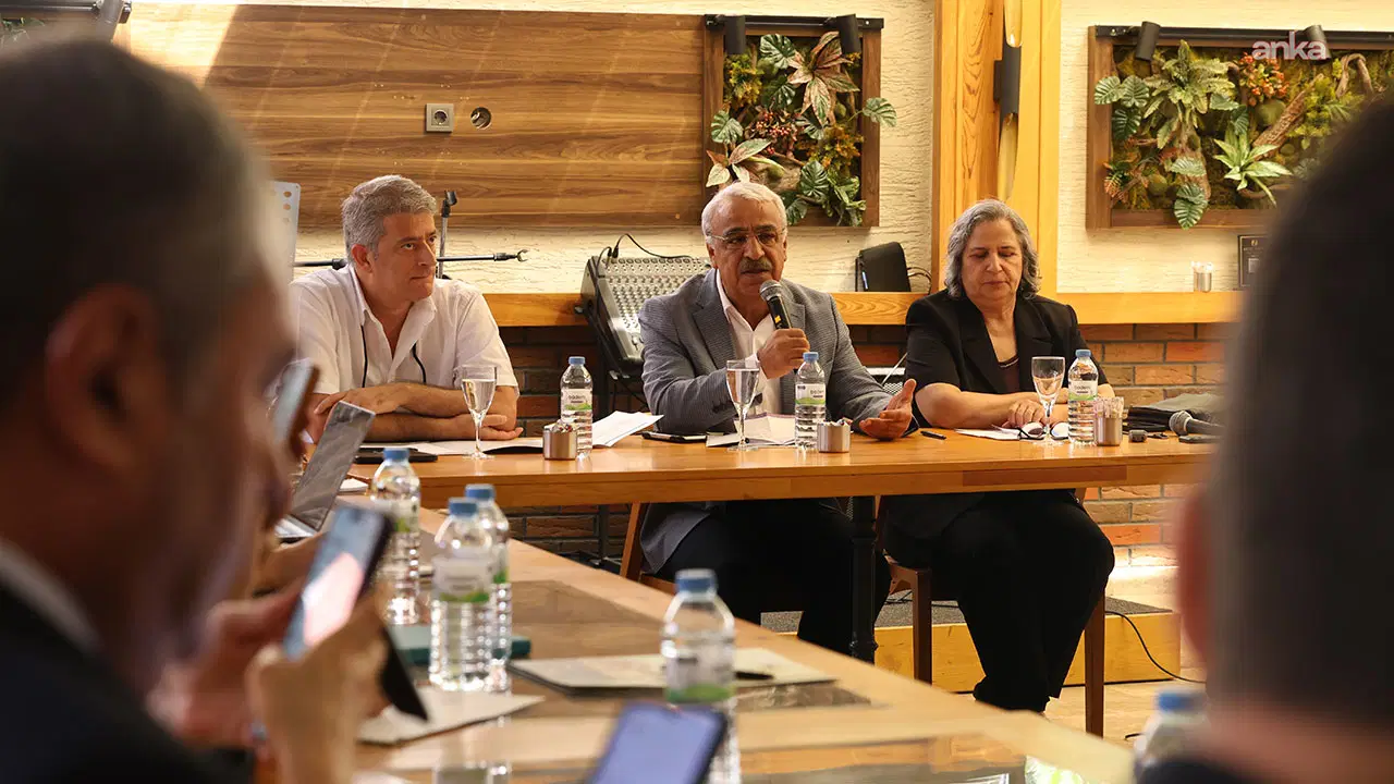 DEM Partili Kışanak: Yeni anayasa şart ama o toplumsal ve siyasal olgunluk yok