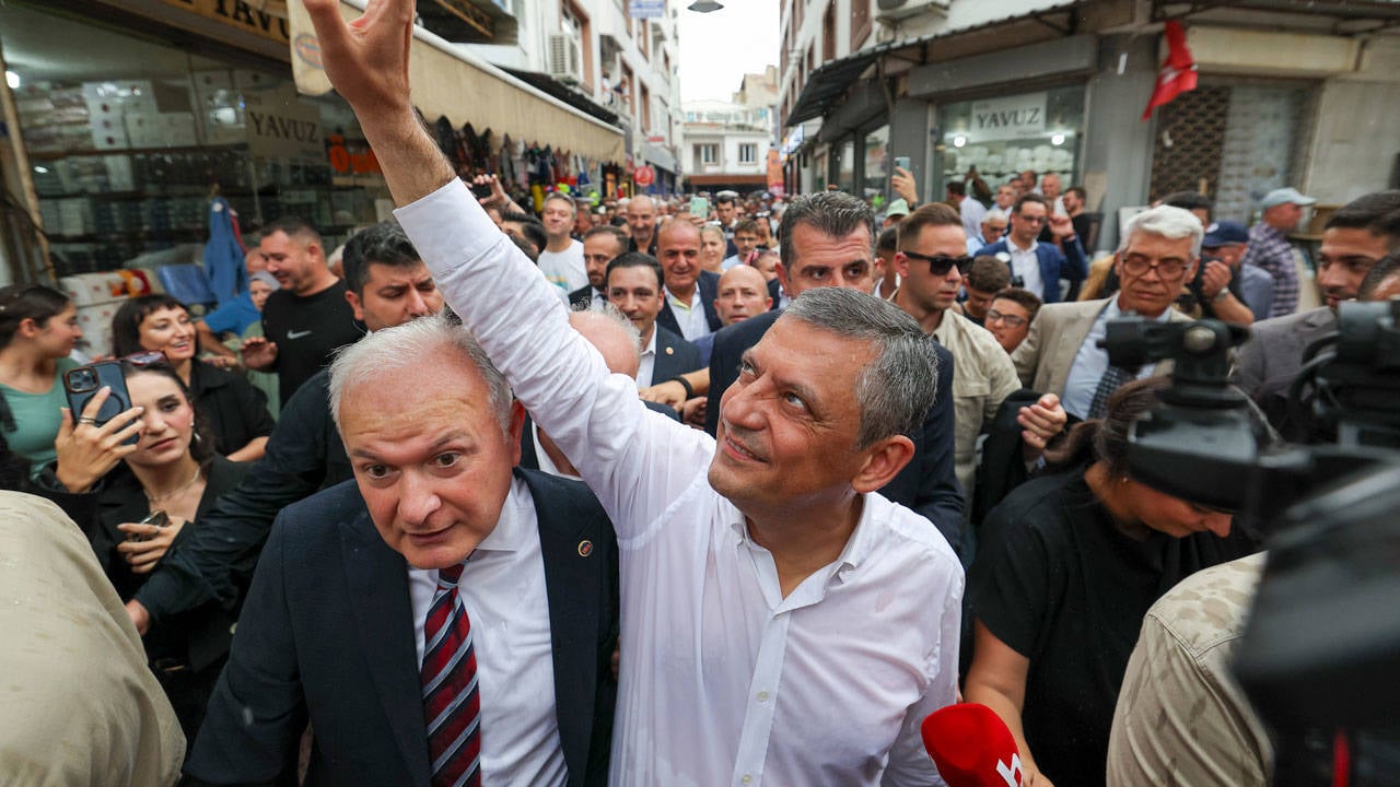 Özgür Özel’e Karamürsel’de yoğun ilgi