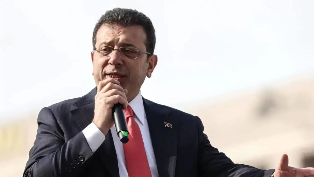 İmamoğlu’nun basılmamış kitabının sansürlenmesine tepki yağdı