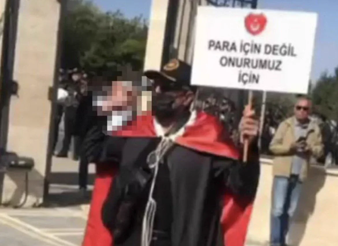 Ankara'da emekli polis eylemde hayatını kaybetti: 'Onur' kelimesinin anlamı
