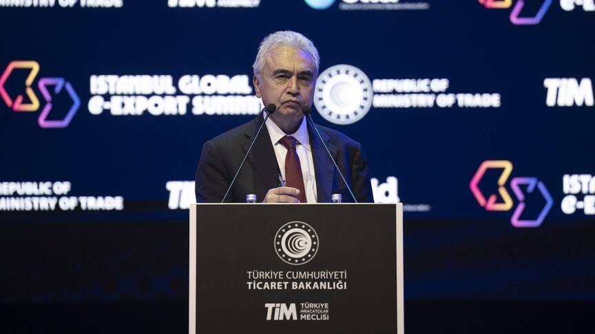 IEA Başkanı Birol: Orta ölçekli veri merkezinin elektrik tüketimi 100 bin haneli şehre bedel