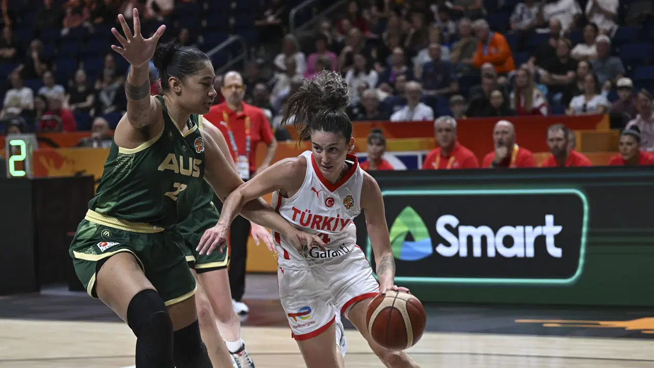 A Milli Kadın Basketbol Takımı Avustralya'ya kaybetti
