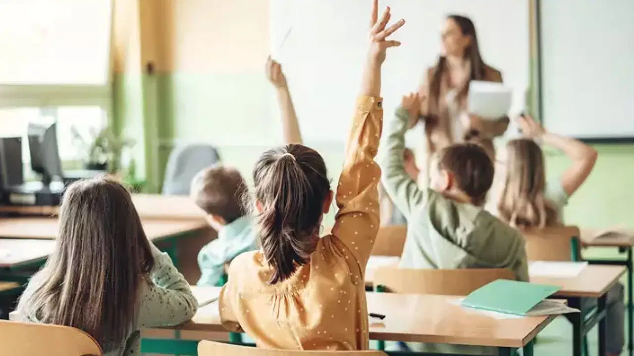 Yüzde 100 burslu öğrenciye 340 bin TL’yi aşan ek masraf çıkarıldı