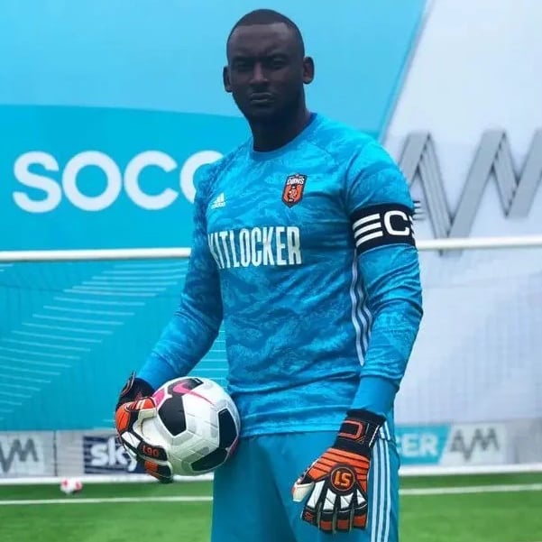 Uganda’da kral yaptılar ama onun o gün FA Cup’ta maçı var
