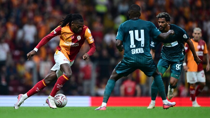 Galatasaray, 1-0’la yola devam