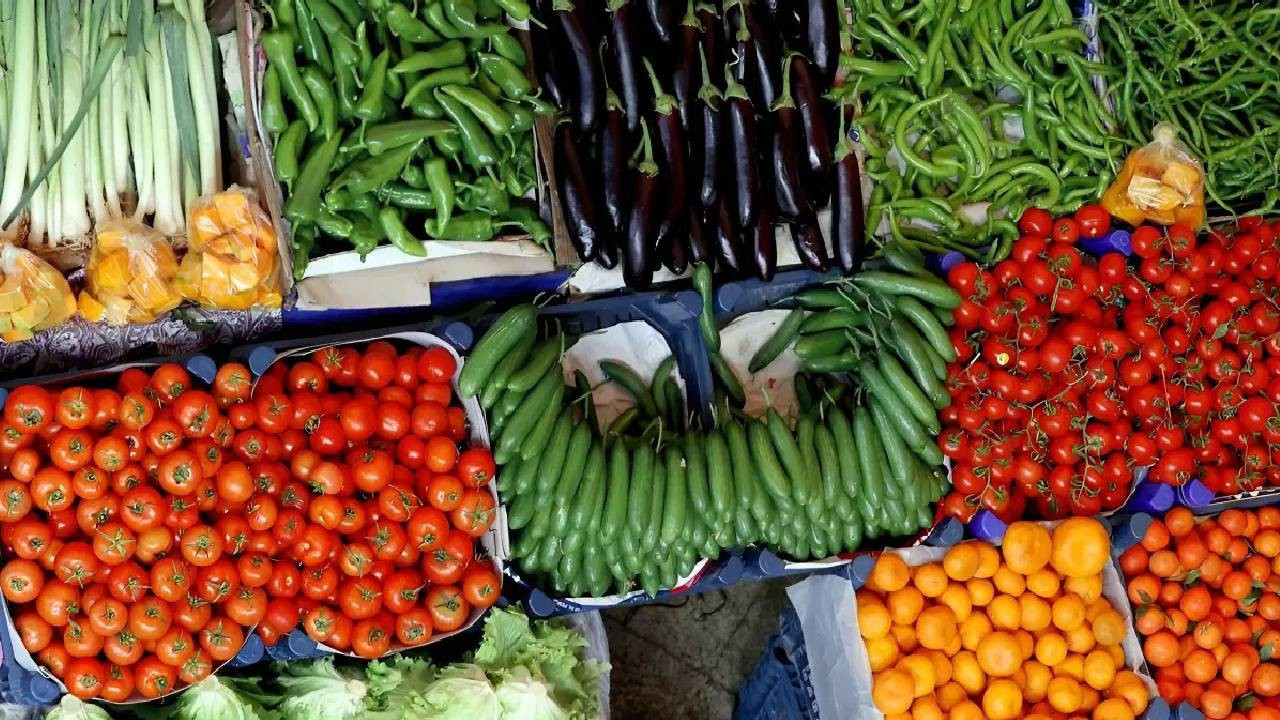 Son dakika...Sebze ve meyve hallerine ‘komisyoncu’ operasyonu:: 41 gözaltı kararı