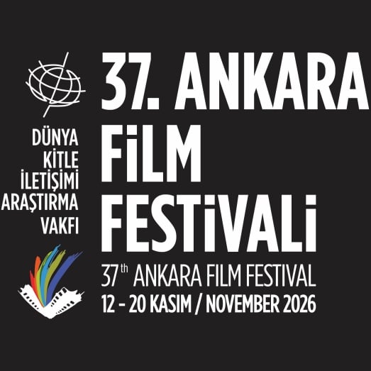 Ankara Film Festivali’nde onur ödülleri Demet Akbağ ve Bülent Ortaçgil’in