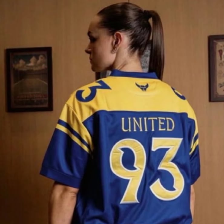 Oxford United, 'United 93' yazılı giyim koleksiyonunu geri çekti ve özür diledi