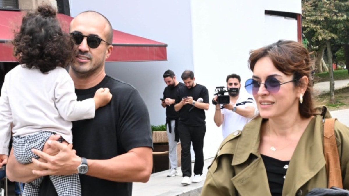 Ezgi Mola eski eşiyle oğul gezmesinde