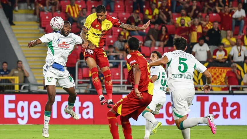 İzmir’de Göztepe ve Rize 4-4 berabere kaldı
