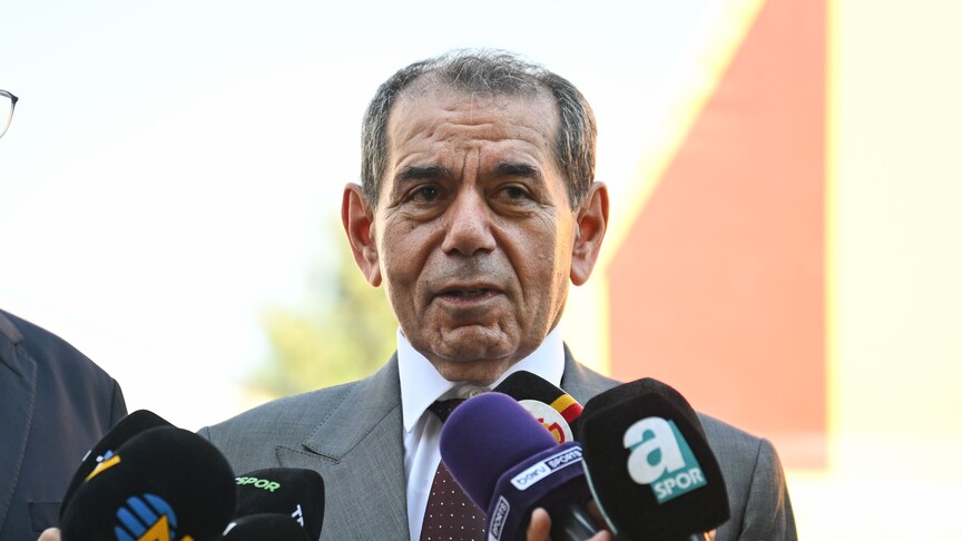 Dursun Özbek'ten Okan Buruk'a destek!