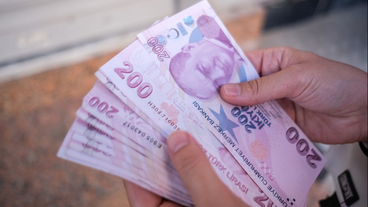 Gizemli milyarder: Bir gecede fon hesabından 45 milyar çeken kim?