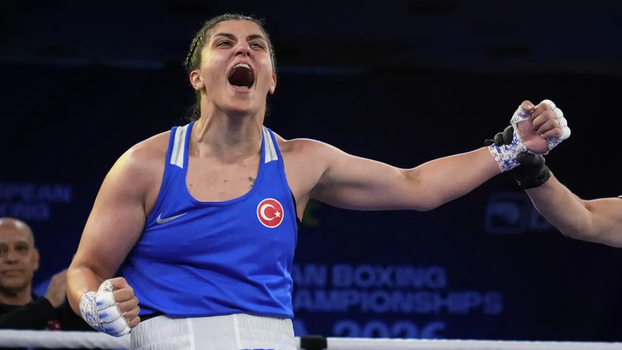 Busenaz Sürmeneli ve Büşra Işıldar finale, Esra Yıldız Kahraman yarı finalde