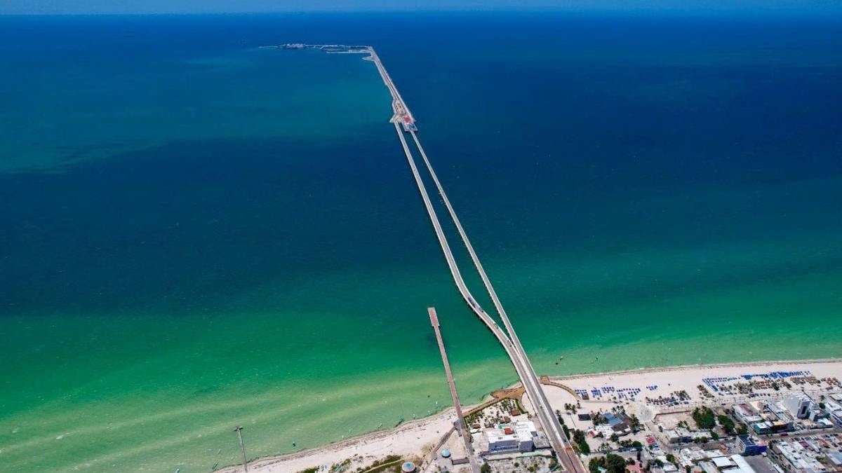 Sekiz kilometre boyunca uzanıyor: Dünyanın en uzun iskelesi