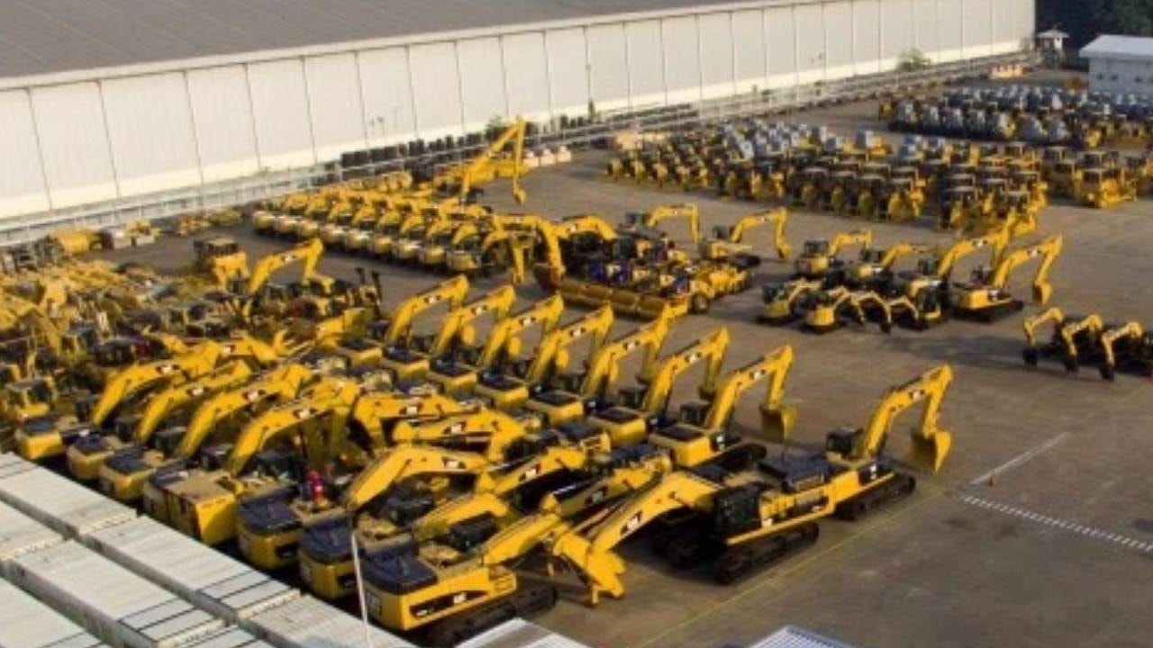 Çöle kent kurma işi patladı: Dozerleri bile satıyorlar