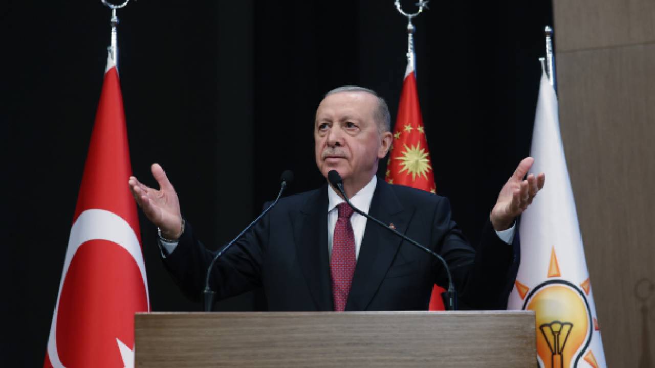 Erdoğan’dan duygusal fon konuşması: Dün neysek bugün de oyuz!