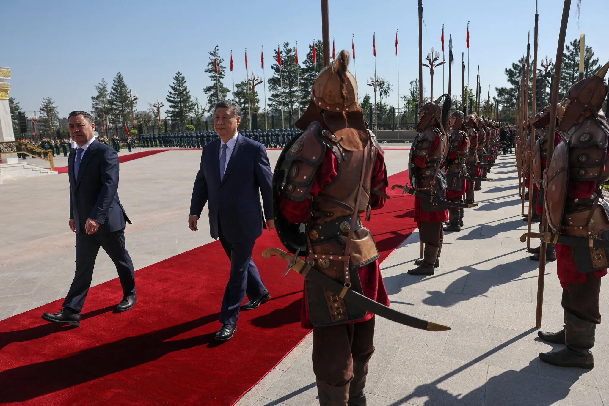 New York Times Analizi: Bişkek Zirvesi'nde Şi Cinping'in Küresel Güç Dinamikleri
