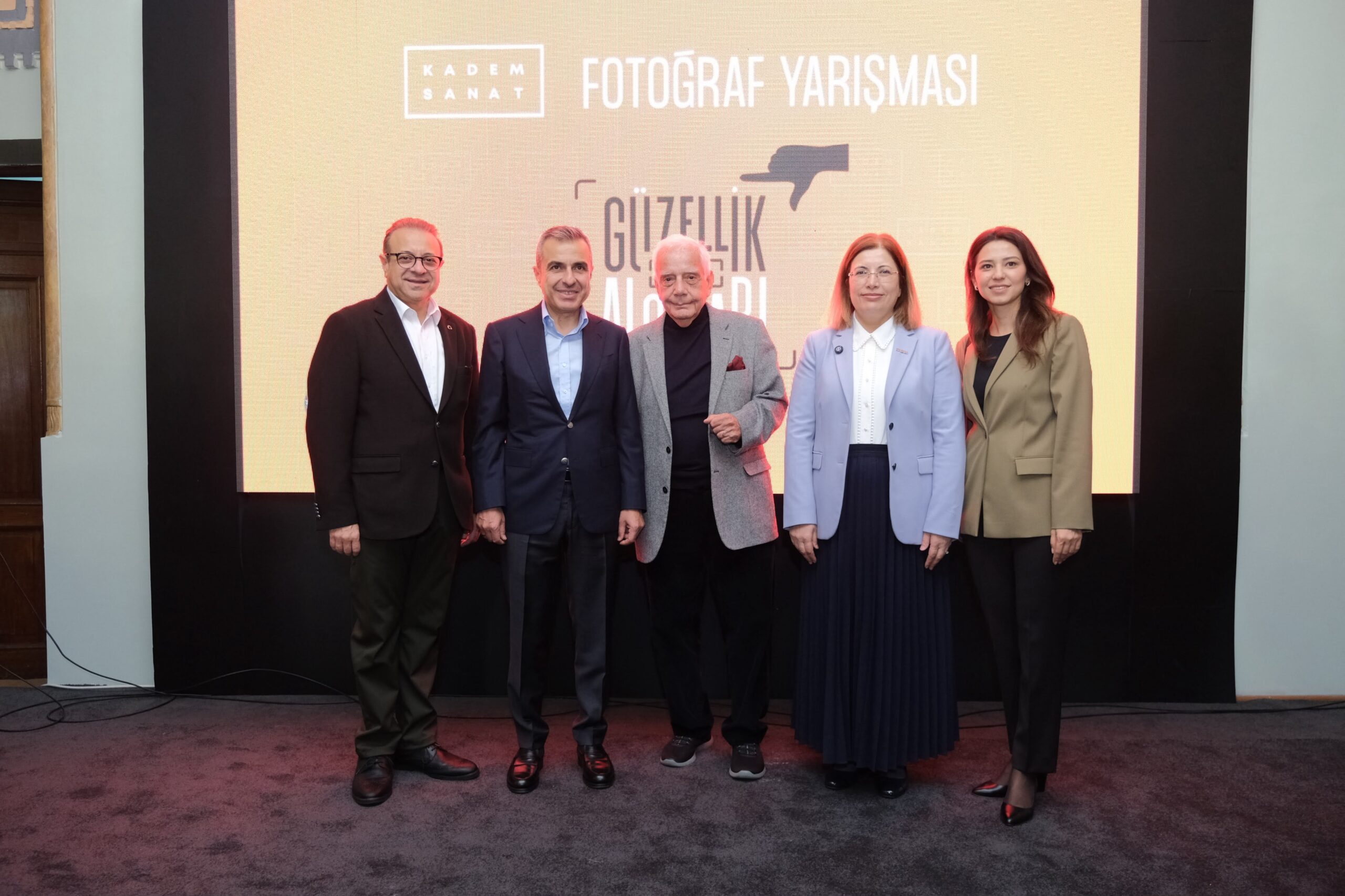 Fotoğrafların Anlamı ve Zamanın İzleri