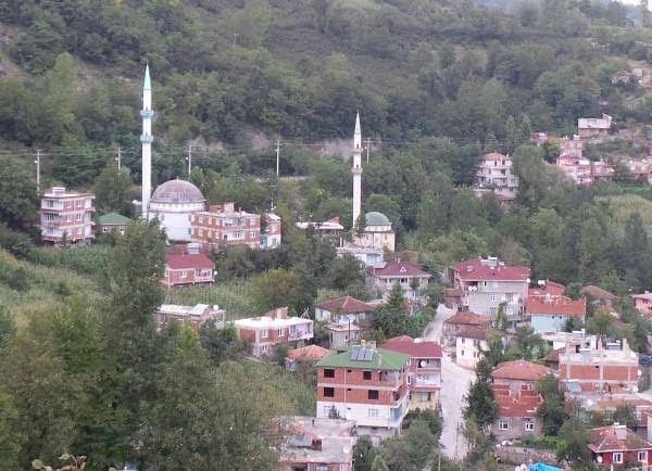 Ak Parti ve CHP seçmenlerinin dini yaşam tutumu arasında fark var mı? İlham veren bir araştırma