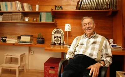 Uzaktan Büyük, Yakından İnsan