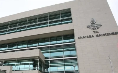 AYM manevi tazminata da hükmetti: Öğrenciyi başka okula sürmek hak ihlali
