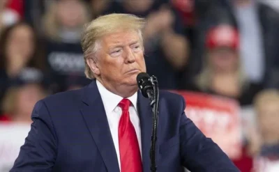 Trump’a mitingde Epstein protestosu