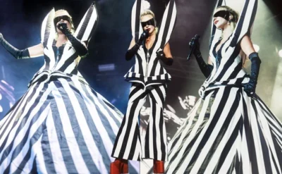 Hande Yener’in Harbiye tarzı