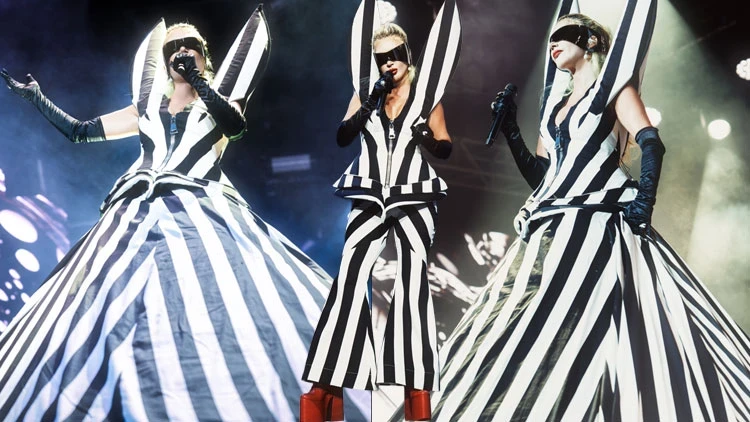 Hande Yener’in Harbiye tarzı
