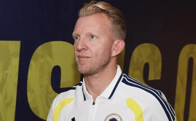 Fenerbahçe açıkladı: Yeni teknik direktöre kadar Dirk Kuyt