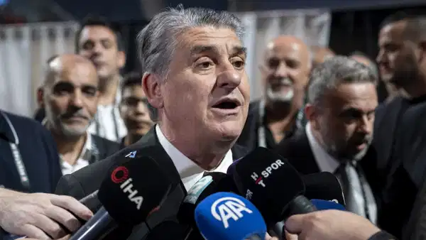 Beşiktaş, derbi sonrası yaşanan kavganın yayıncı kuruluş tarafından ekrana getirilmemesini eleştirdi