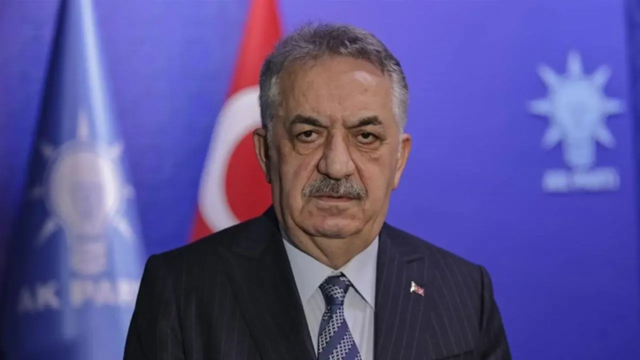 Hayati Yazıcı, ‘Oğlumdan şüphem yok, Ak Parti’yi karalamak için yapıyorlar’ dedi, Yeni Parti’den 600 milyonluk soru geldi