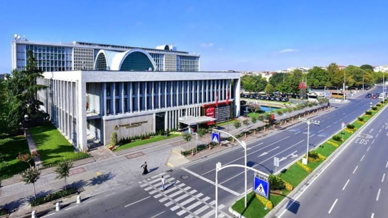Vakıflar Genel Müdürlüğü, İstanbul Belediye Sarayı tapusunu talep etti