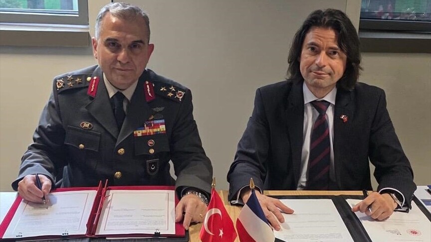 Türkiye ve Fransa, savunma işbirliği yol haritasını imzaladı