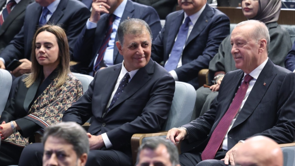 Cemil Tugay AK Parti'ye katılıyor! Rozeti Başkan Erdoğan takacak