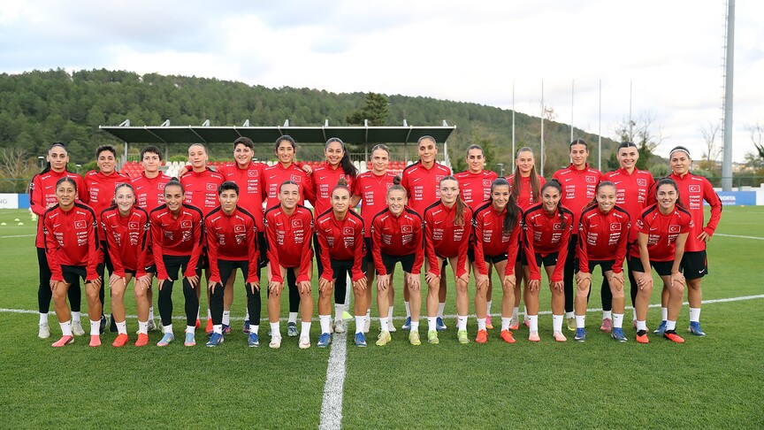 A Milli Kadın Futbol Takımı Slovenya'yı Pendik Stadı'nda ağırlıyor